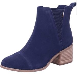 TOMS NWT Esme suede ankle boot, navy
